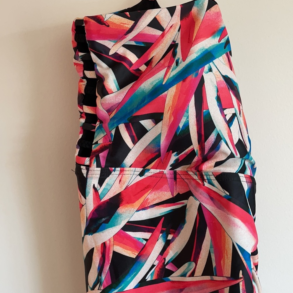 Multi-Color Abstract Maternity Tankini Top - Picture 10 of 10